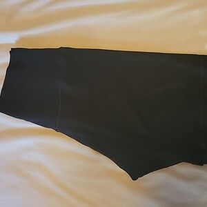 Offline Be Aerie Real Me Crossover 5" Black High-Waisted Bike Shorts LARGE